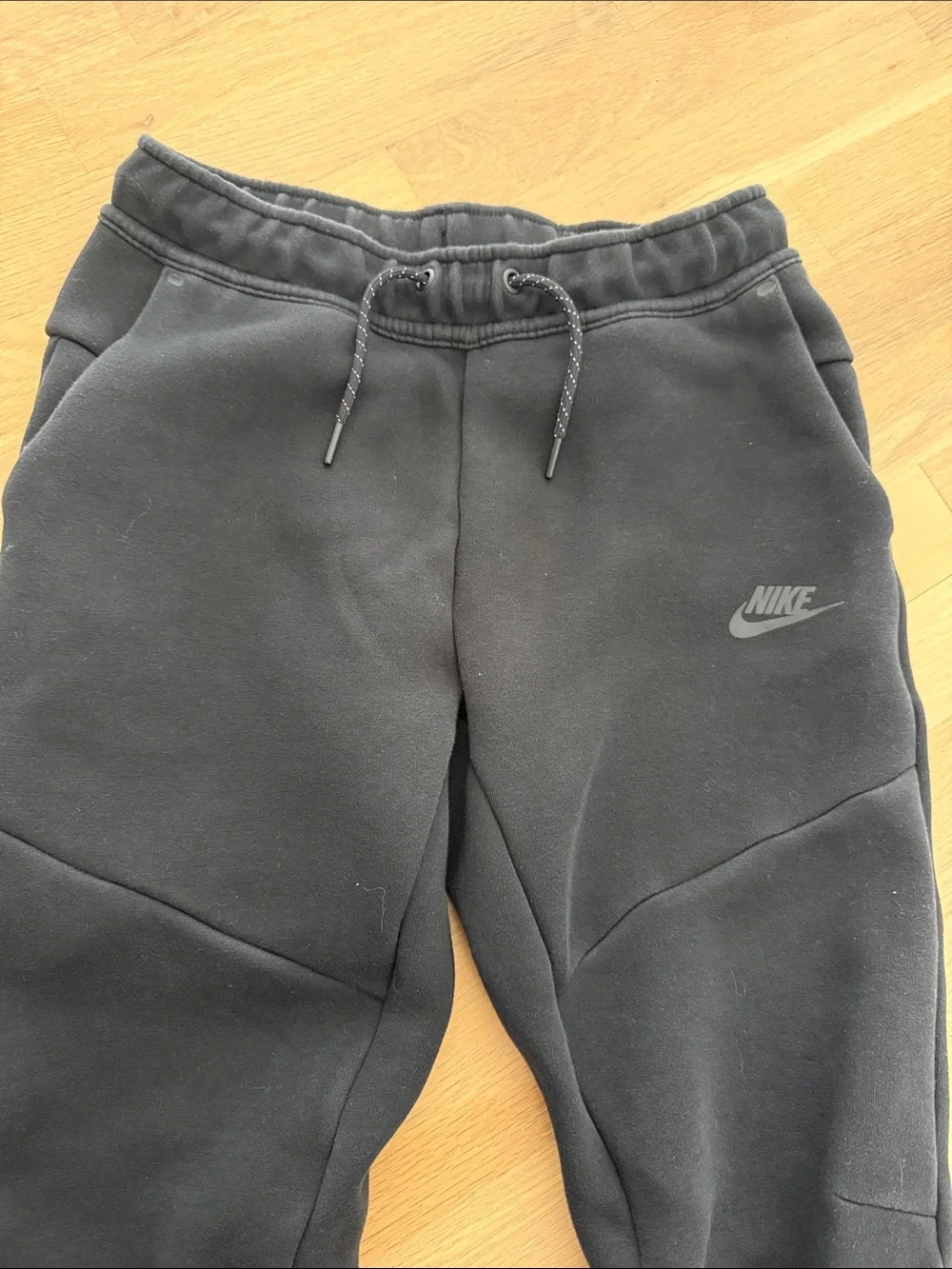 Nike side drawstring material